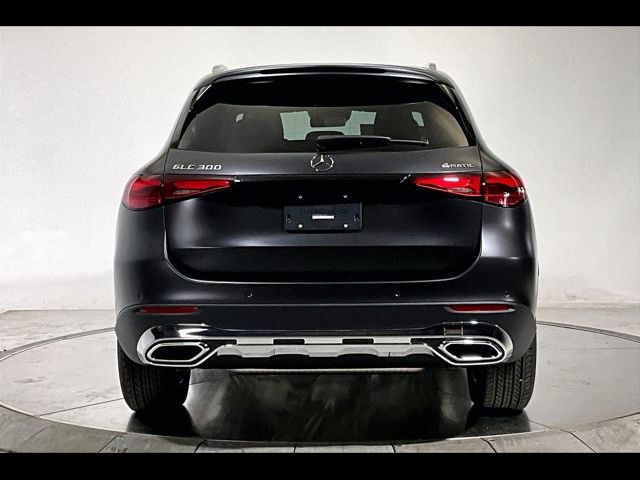 2025 Mercedes-Benz GLC 300