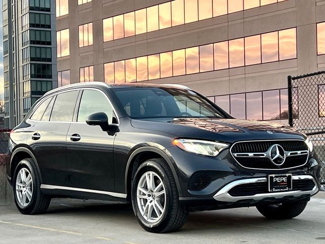 2025 Mercedes-Benz GLC 300