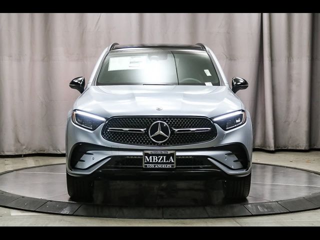 2025 Mercedes-Benz GLC 300