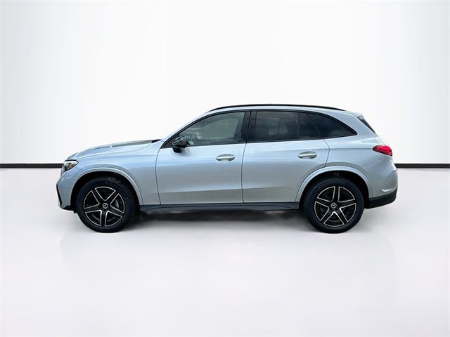 2025 Mercedes-Benz GLC 300