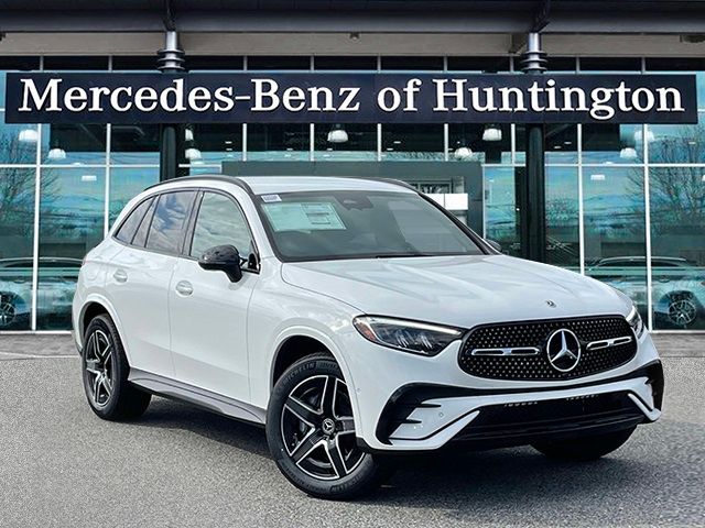 2025 Mercedes-Benz GLC 300