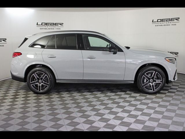 2025 Mercedes-Benz GLC 300