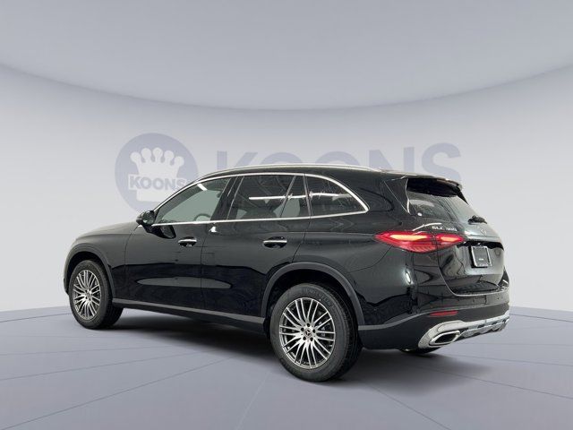 2025 Mercedes-Benz GLC 300