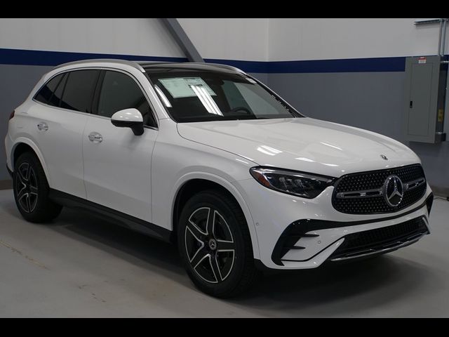 2025 Mercedes-Benz GLC 300