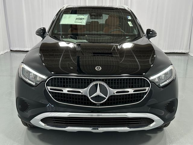 2025 Mercedes-Benz GLC 300