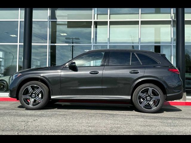 2025 Mercedes-Benz GLC 300