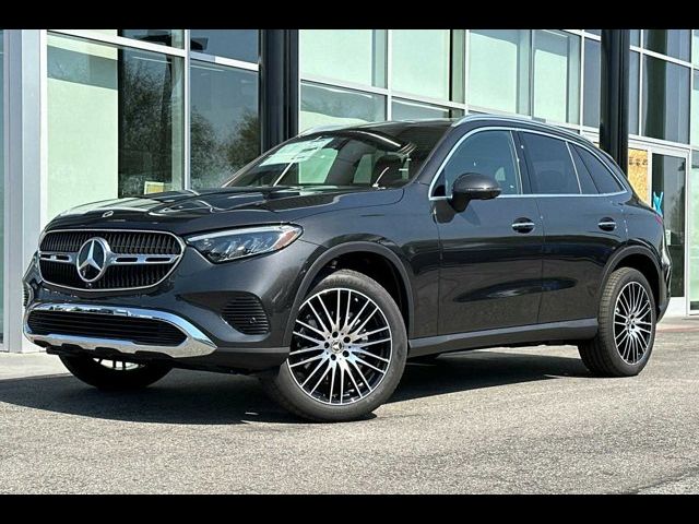 2025 Mercedes-Benz GLC 300