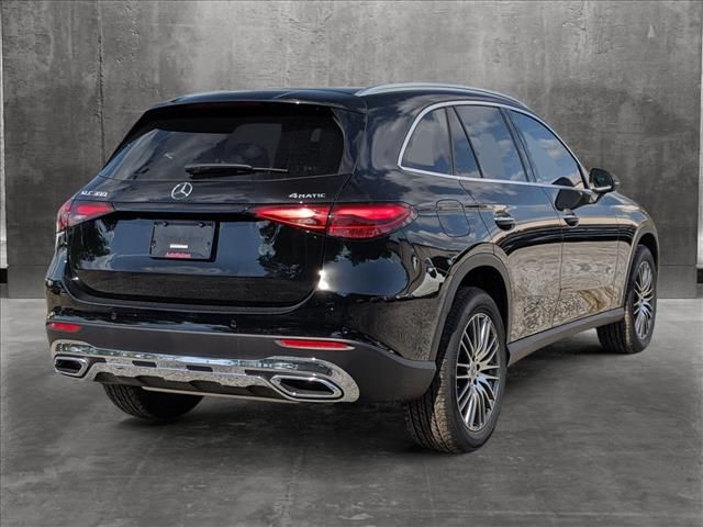 2025 Mercedes-Benz GLC 300