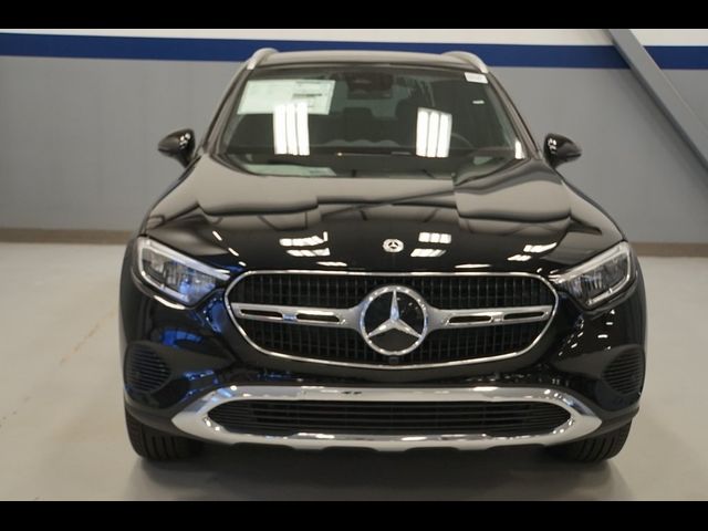 2025 Mercedes-Benz GLC 300