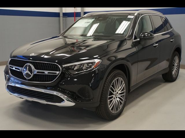 2025 Mercedes-Benz GLC 300