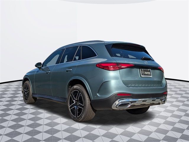 2025 Mercedes-Benz GLC 300