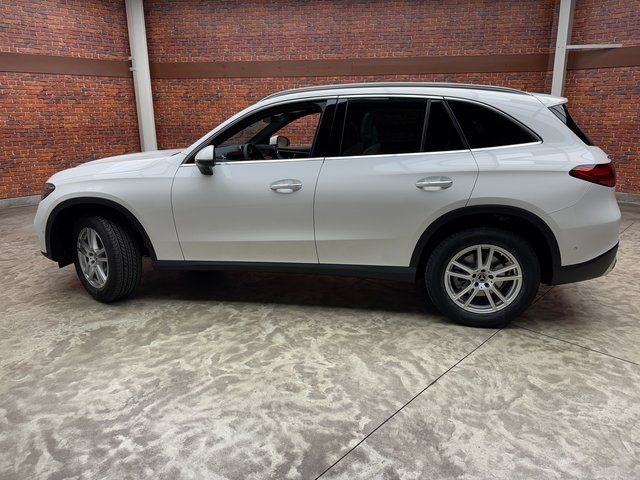 2025 Mercedes-Benz GLC 300