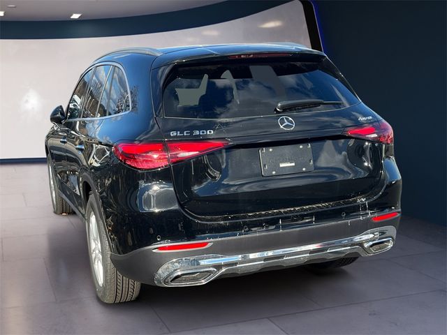 2025 Mercedes-Benz GLC 300