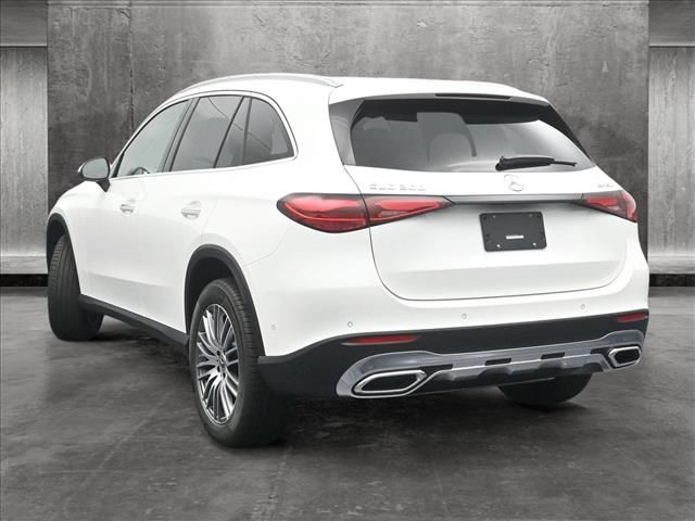 2025 Mercedes-Benz GLC 300