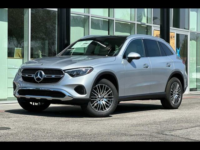 2025 Mercedes-Benz GLC 300