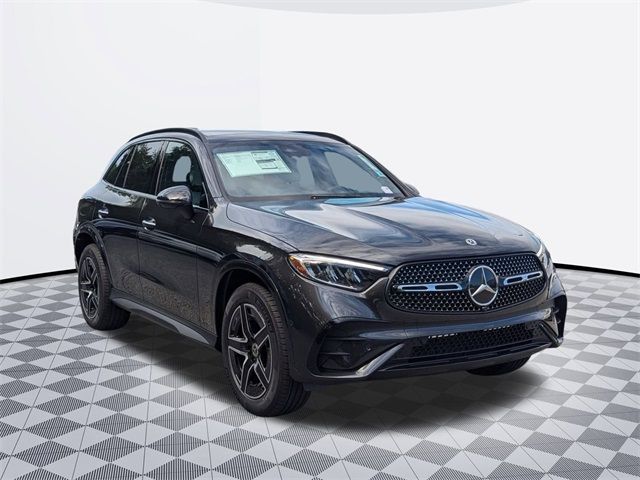 2025 Mercedes-Benz GLC 300