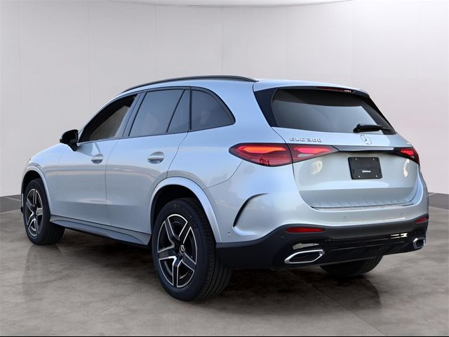 2025 Mercedes-Benz GLC 300