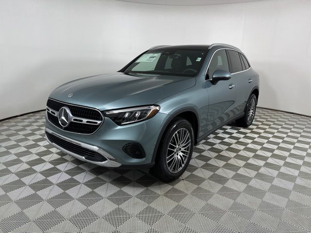 2025 Mercedes-Benz GLC 300