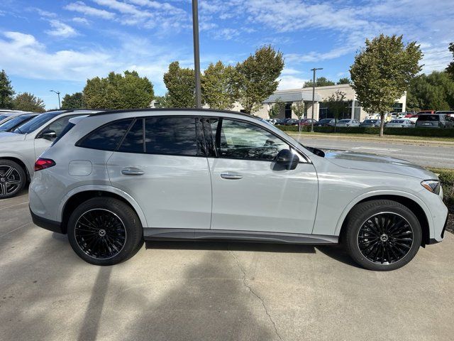 2025 Mercedes-Benz GLC 300