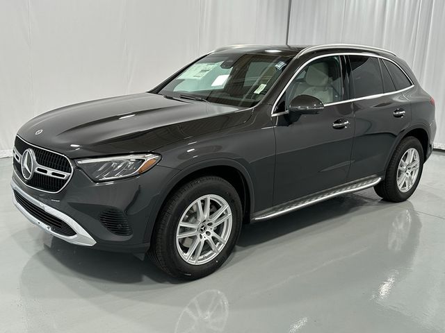 2025 Mercedes-Benz GLC 300