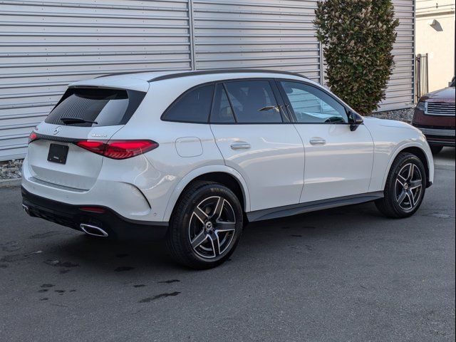 2025 Mercedes-Benz GLC 300