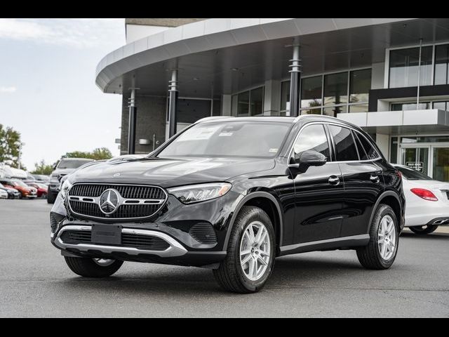 2025 Mercedes-Benz GLC 300