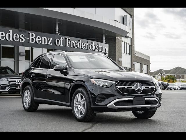 2025 Mercedes-Benz GLC 300