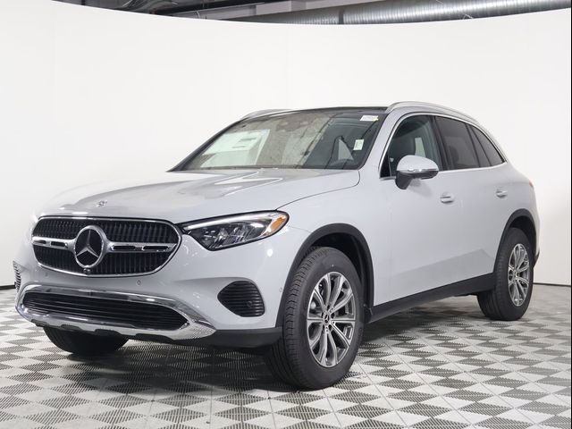 2025 Mercedes-Benz GLC 300