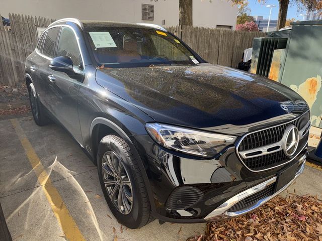 2025 Mercedes-Benz GLC 300