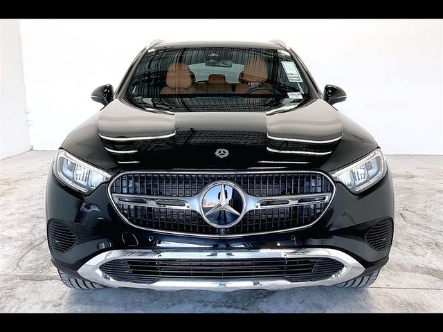 2025 Mercedes-Benz GLC 300