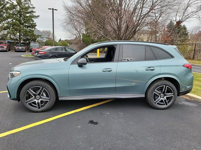 2025 Mercedes-Benz GLC 300