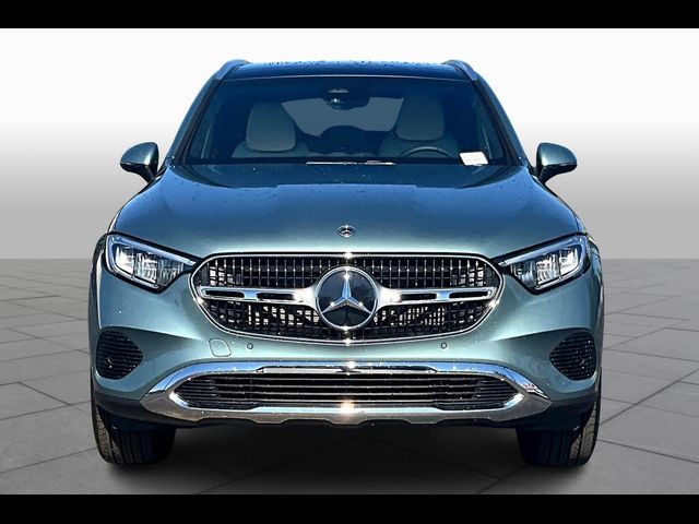 2025 Mercedes-Benz GLC 300