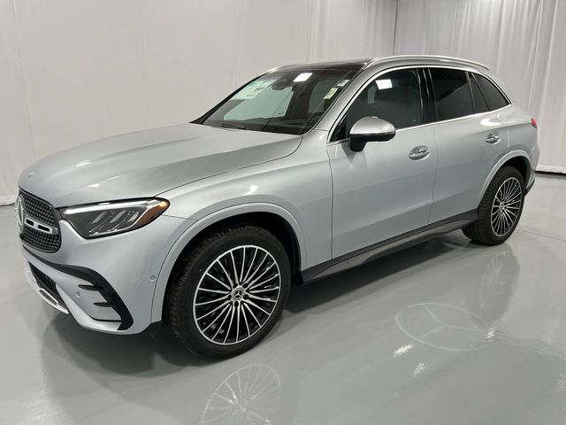 2025 Mercedes-Benz GLC 300