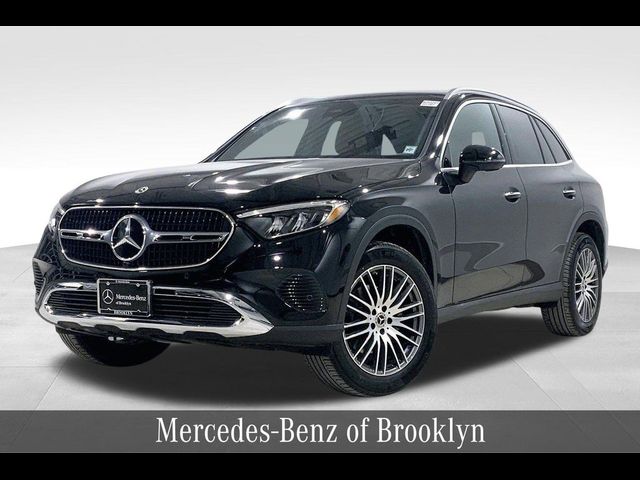 2025 Mercedes-Benz GLC 300