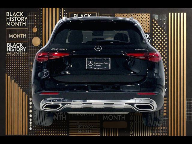 2025 Mercedes-Benz GLC 300