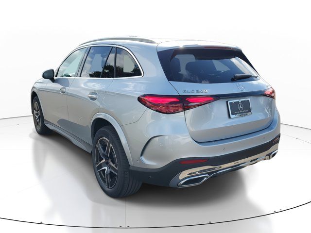 2025 Mercedes-Benz GLC 300