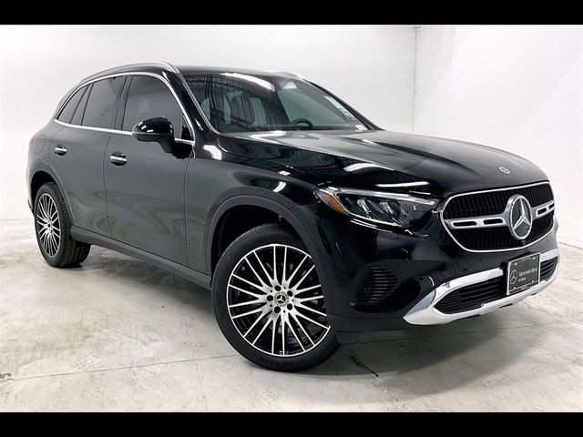 2025 Mercedes-Benz GLC 300