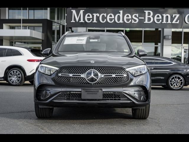 2025 Mercedes-Benz GLC 300