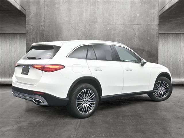 2025 Mercedes-Benz GLC 300