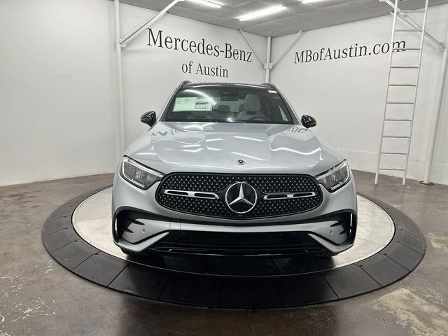 2025 Mercedes-Benz GLC 300