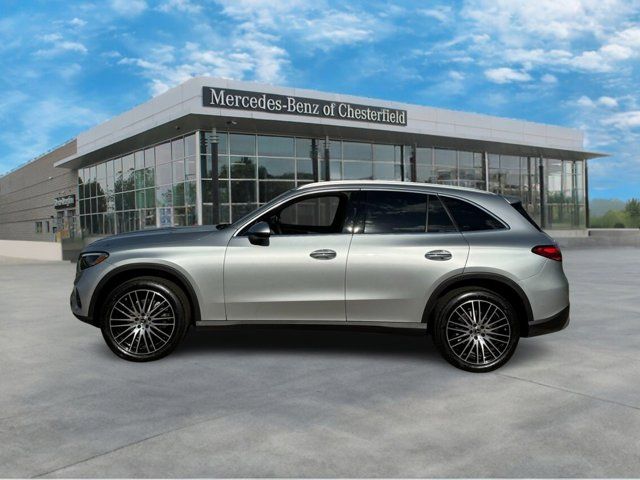 2025 Mercedes-Benz GLC 300