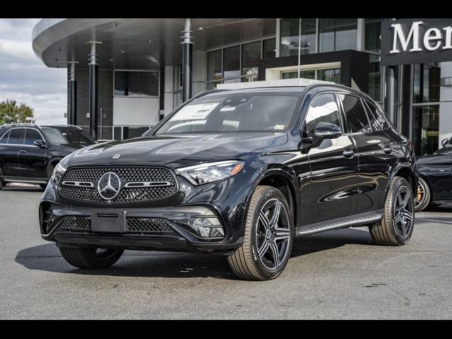 2025 Mercedes-Benz GLC 300