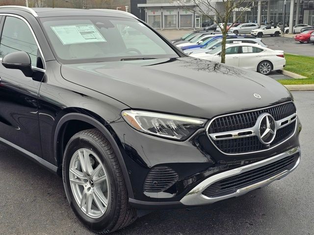 2025 Mercedes-Benz GLC 300