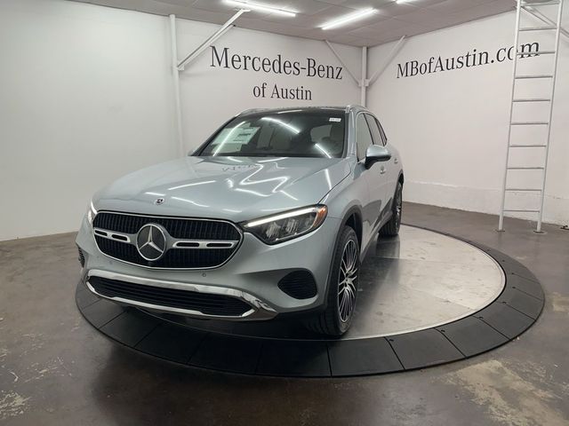 2025 Mercedes-Benz GLC 300