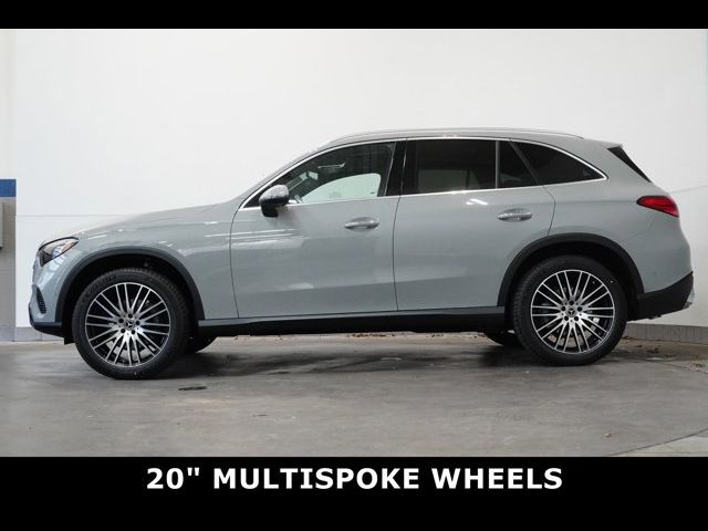 2025 Mercedes-Benz GLC 300