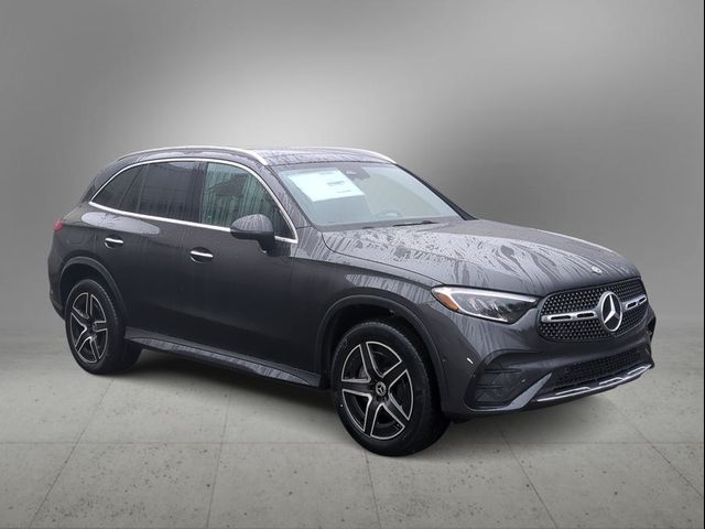 2025 Mercedes-Benz GLC 300