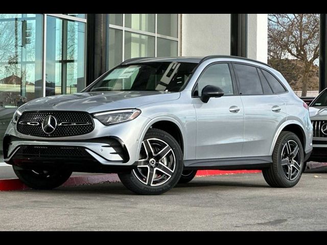 2025 Mercedes-Benz GLC 300