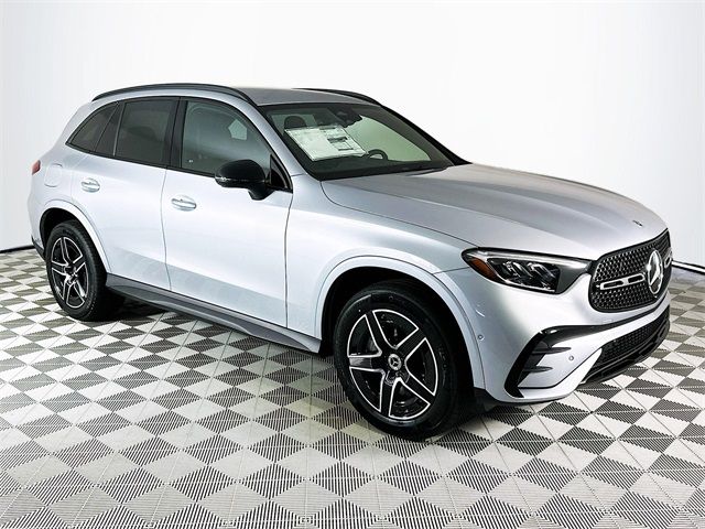 2025 Mercedes-Benz GLC 300