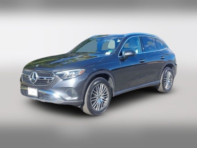 2025 Mercedes-Benz GLC 300