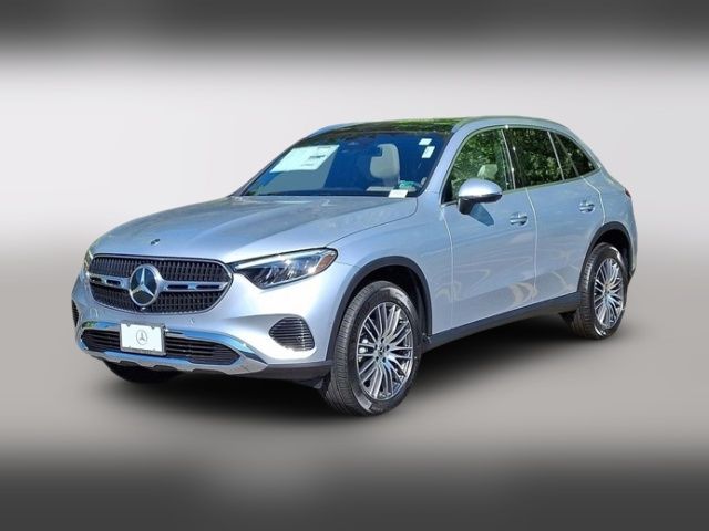 2025 Mercedes-Benz GLC 300